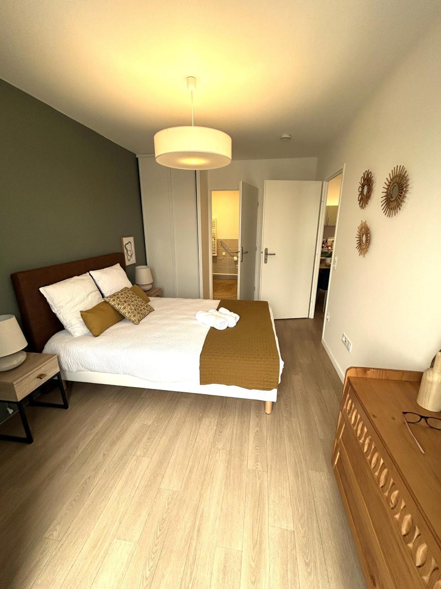 Residence Cazam Pontoise Esterno foto